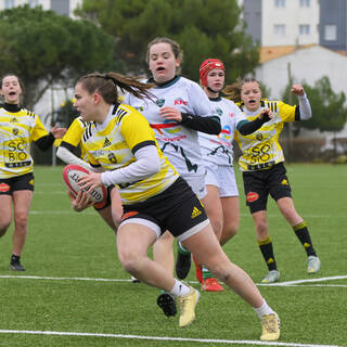 28/01/2023 - U18F à XV - Stade Rochelais 28 / 5 Section Paloise